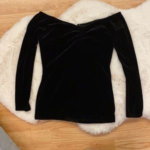 Off the shoulders Black Velvet Top Size M
